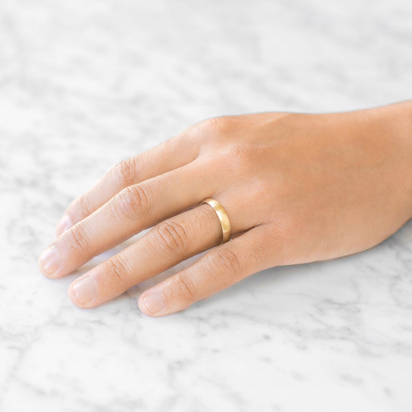 Classic Dome Brushed Band in 18k Yellow Gold (4mm)