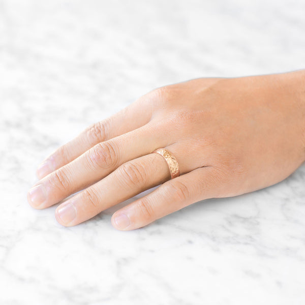 Classic Dome Hammered Satin Band in 18k Rose Gold (6mm)