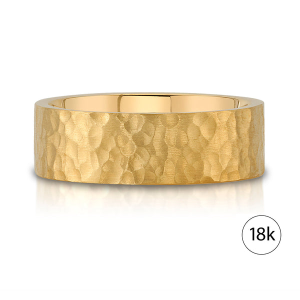 Flat Hammered Satin Band in 18k Yellow Gold (8mm)