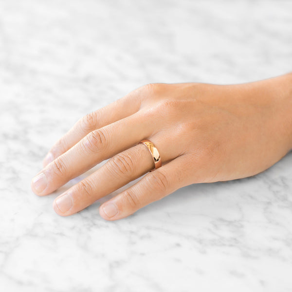 Low Dome Polished Band in 18k Rose Gold (5mm)